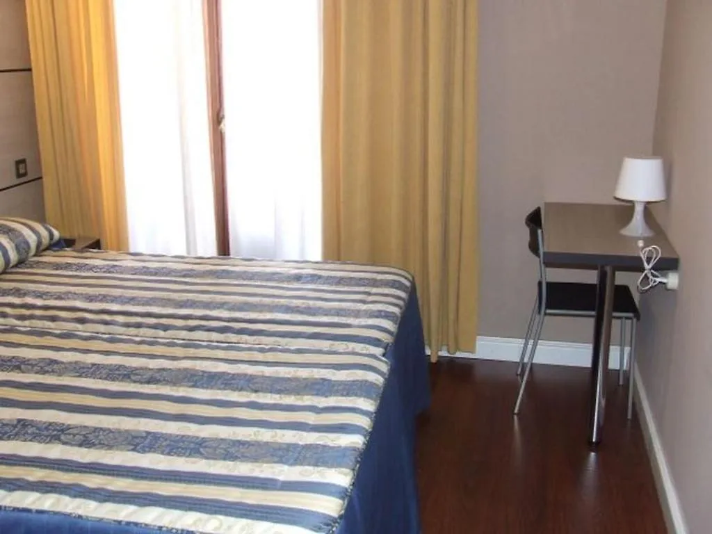 Hostal Larios Otel Málaga