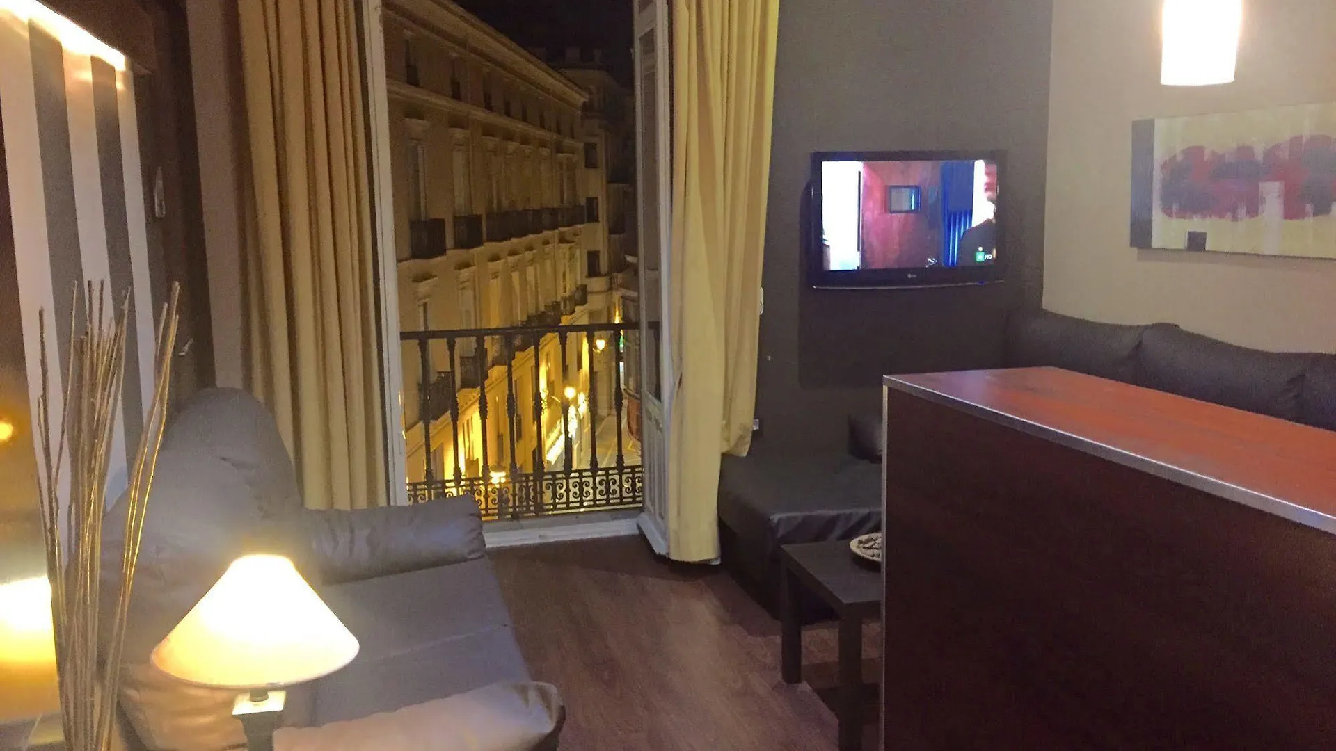 Konukevi Hostal Larios Otel Málaga İspanya